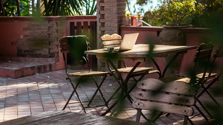 Small folding table outdoor set up