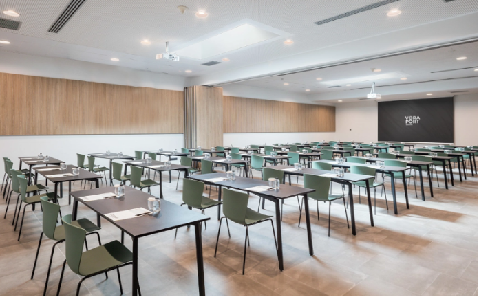 Essential Tips for Folding Tables Maintenance | Capital Commercial Furniture