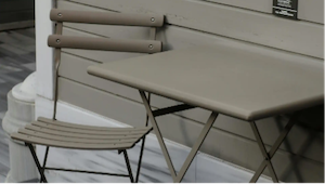 5 Ways to Use a Small Folding Table in an Office | CCFNZ