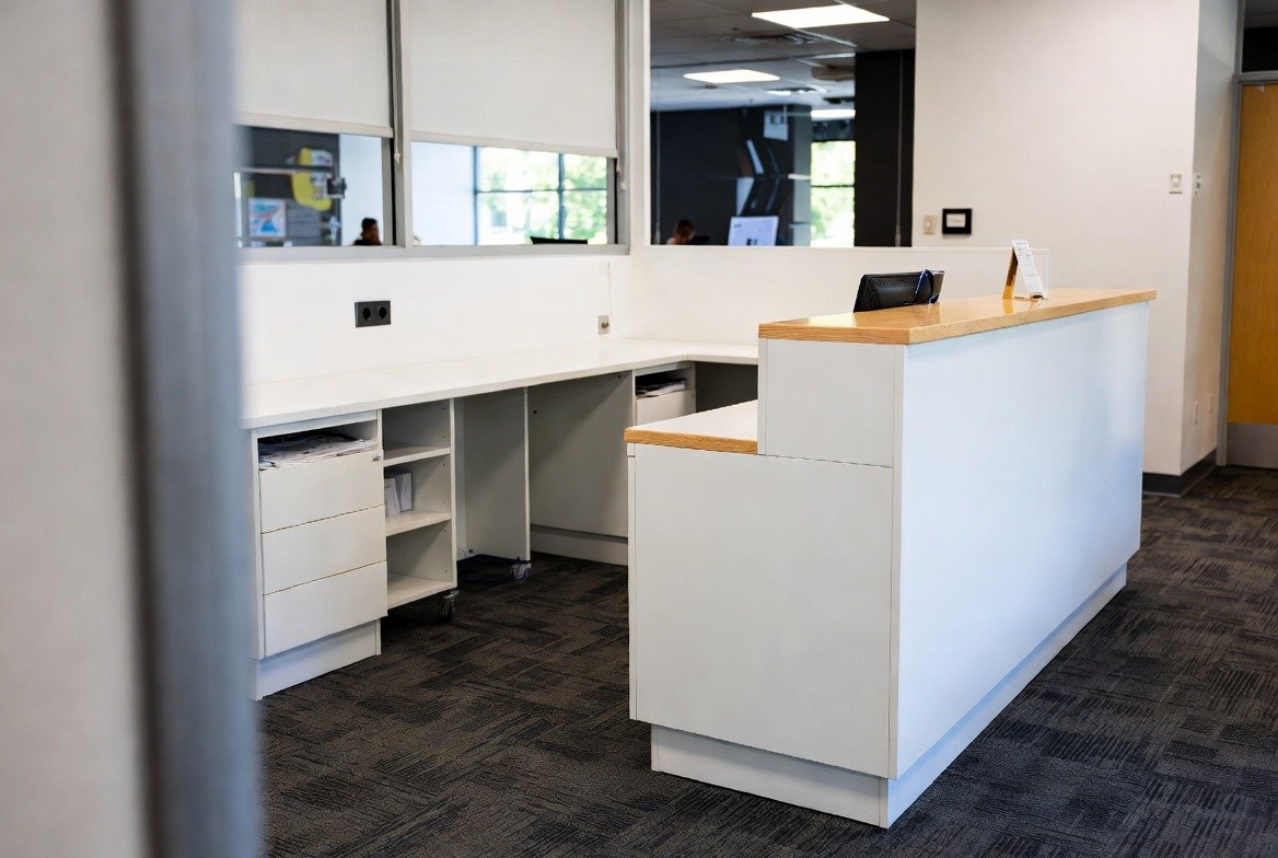 Reception Counter NZ: How to Choose the Best Office Reception Desk